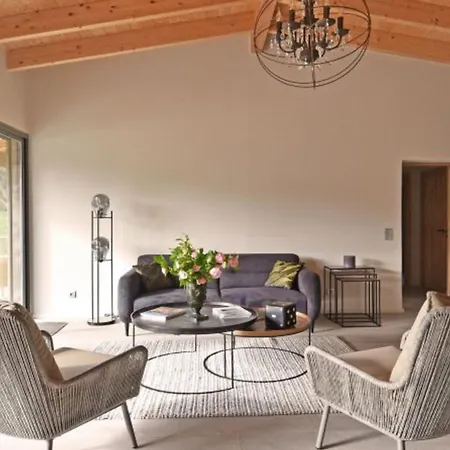 Les Oliviers Di Lecci